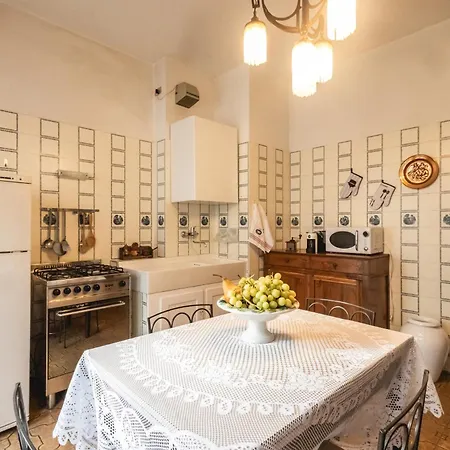 아파트 Retro Vintage, Centro Storico Ztl Pass Free